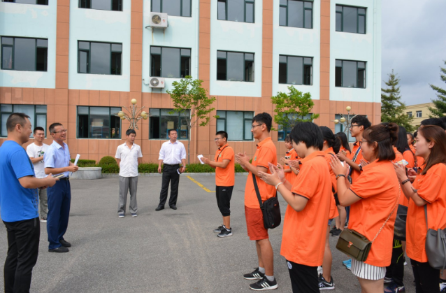 丹东籍大学生参观百特仪器 莘莘学子期盼回乡建功立业